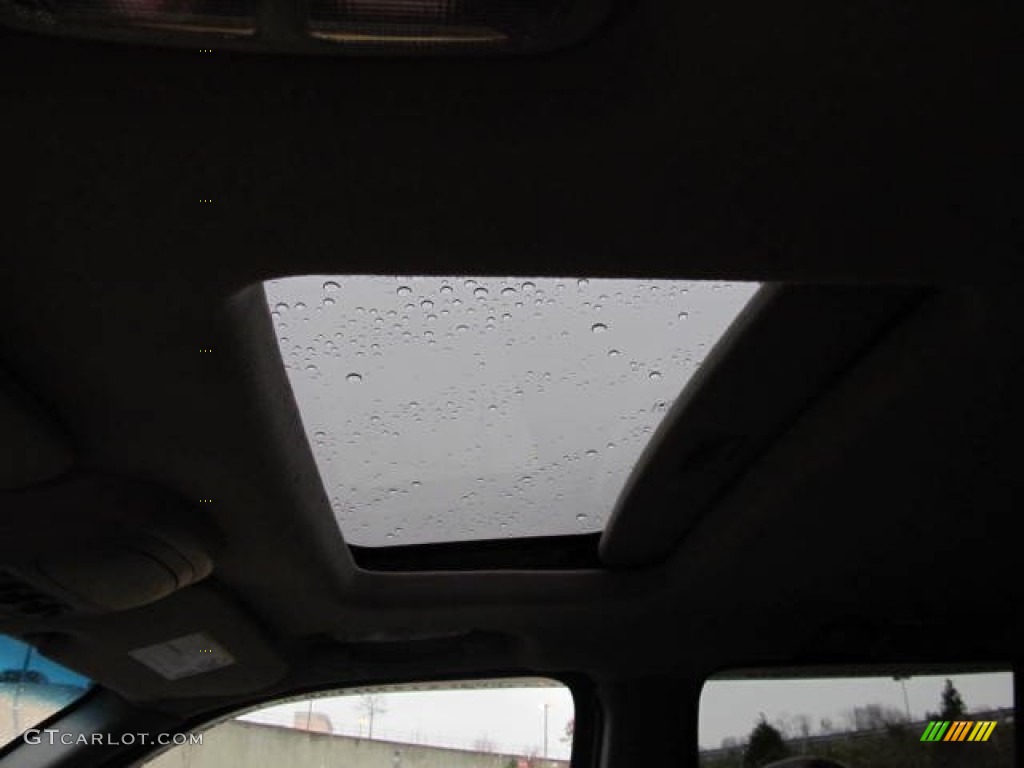 2004 GMC Envoy XUV SLT 4x4 Sunroof Photos