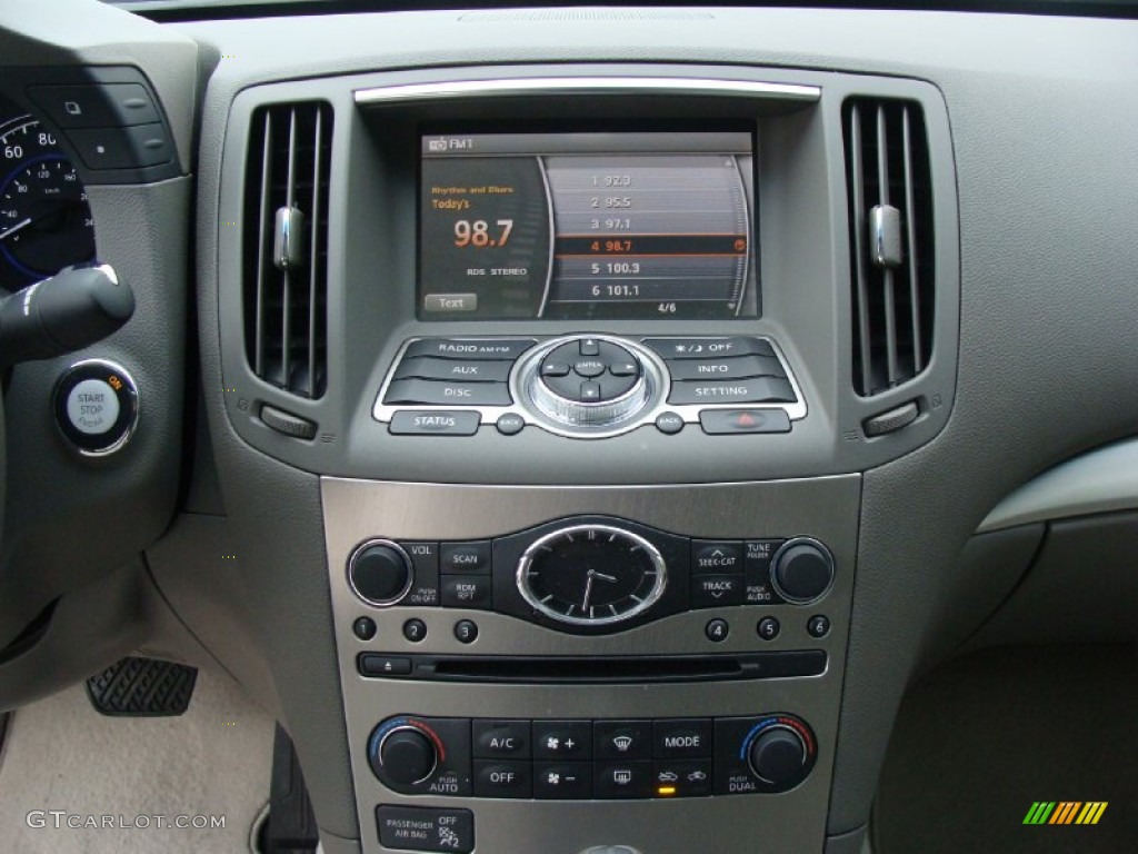 2011 Infiniti G 37 x AWD Sedan Controls Photo #56802174