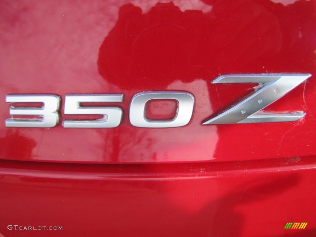 2003 Nissan 350Z Coupe Marks and Logos Photos