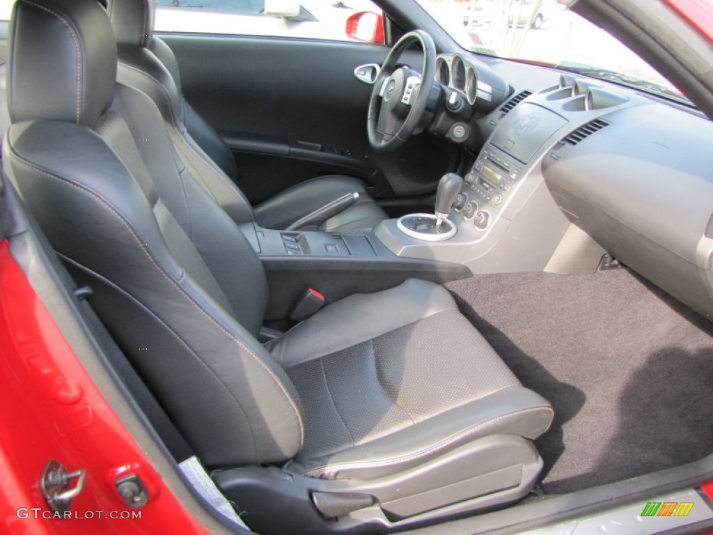 Charcoal Interior 2003 Nissan 350Z Coupe Photo #56804043