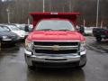 Victory Red - Silverado 3500HD Work Truck Regular Cab 4x4 Chassis Dump Truck Photo No. 2
