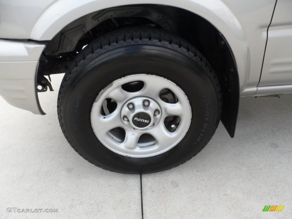 2004 Isuzu Rodeo S Wheel Photo #56809584