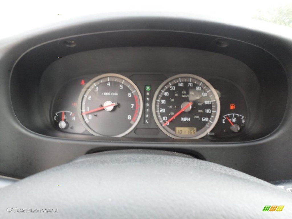 2004 Isuzu Rodeo S Gauges Photo #56809800