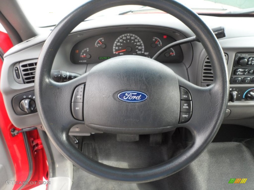 2003 F150 XL SuperCab - Bright Red / Dark Graphite Grey photo #37