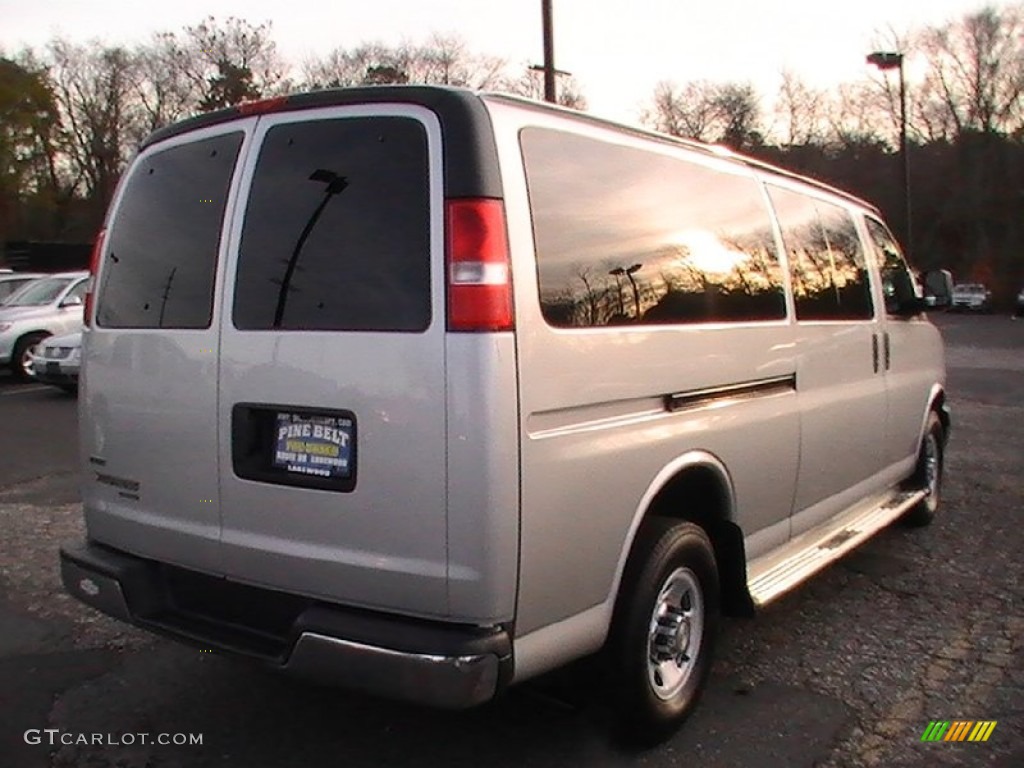 2010 Express LT 3500 Extended Passenger Van - Sheer Silver Metallic / Medium Pewter photo #4