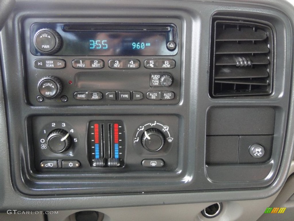 2006 Chevrolet Tahoe LS Audio System Photos