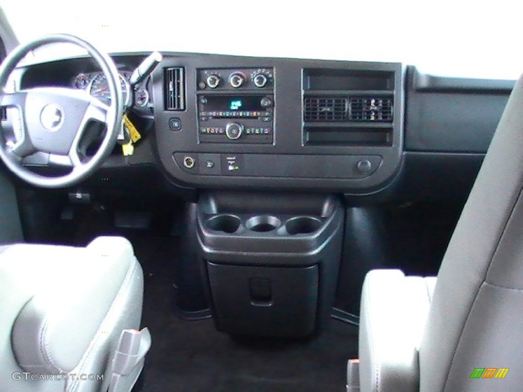 2010 Chevrolet Express LT 3500 Extended Passenger Van Medium Pewter Dashboard Photo #56811154