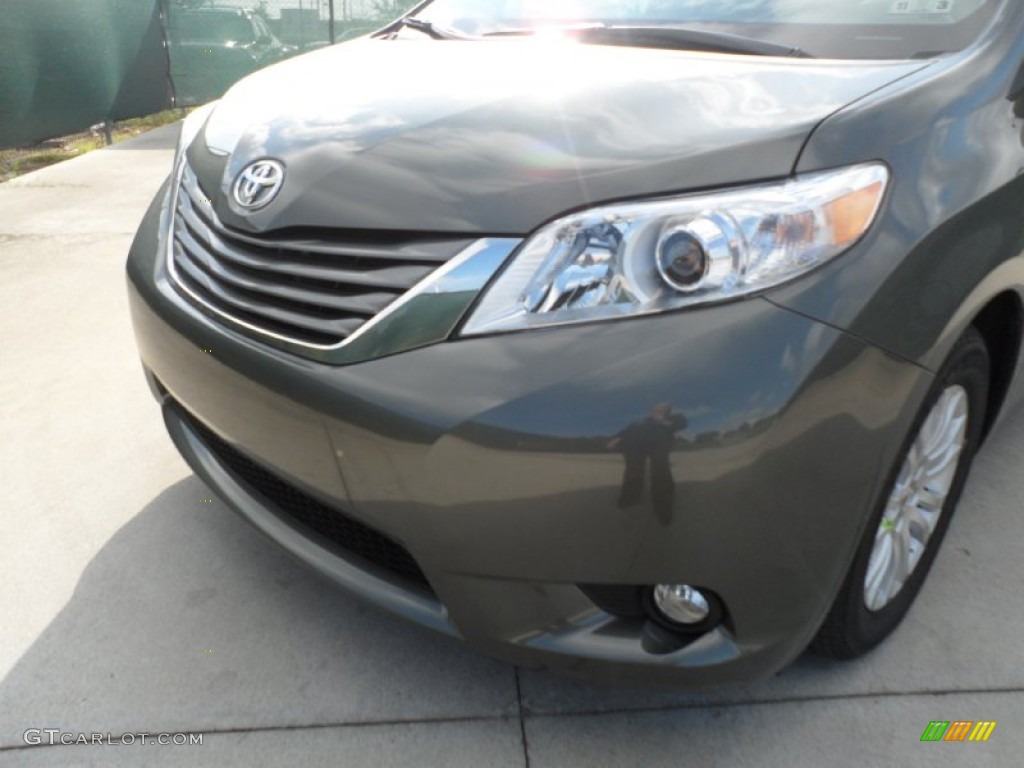 2012 Sienna XLE - Cypress Green Pearl / Bisque photo #10