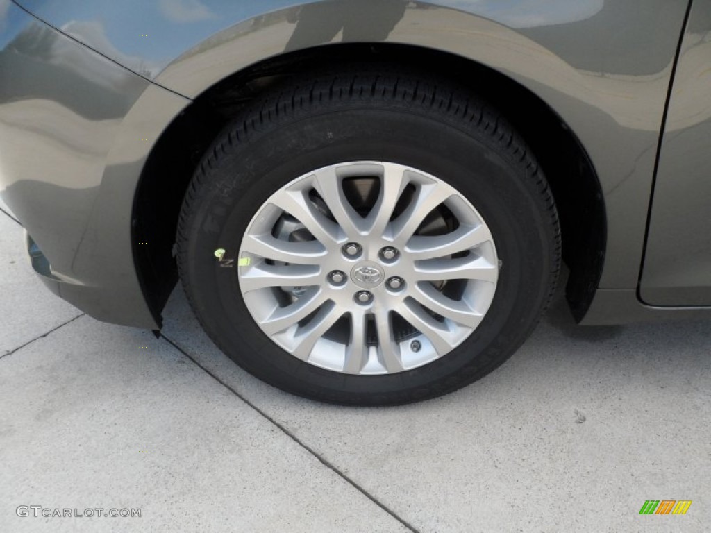 2012 Toyota Sienna XLE Wheel Photo #56812477