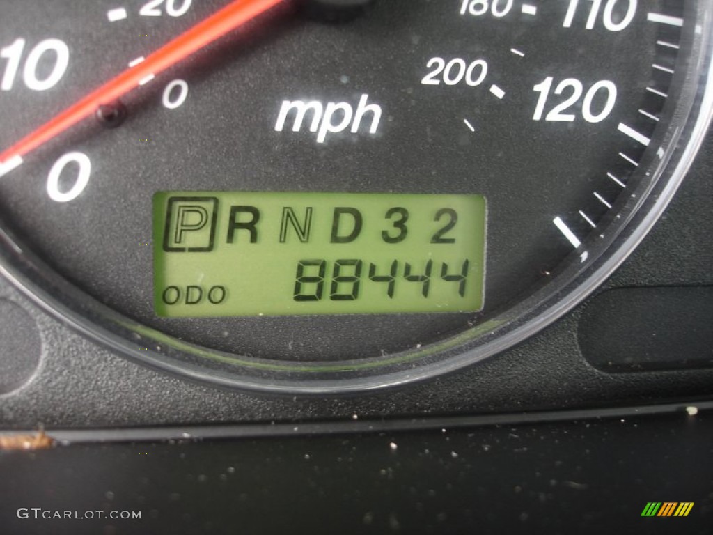 2005 MPV ES - Black Mica / Gray photo #14