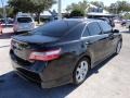 Black - Camry SE Photo No. 8
