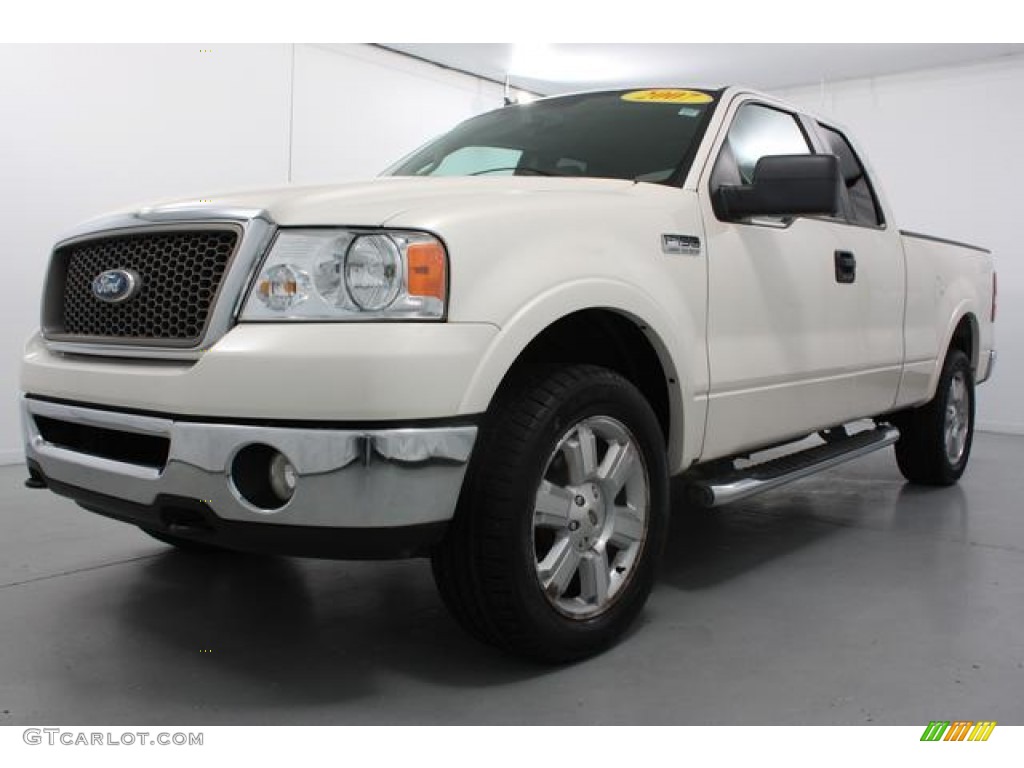 2007 F150 Lariat SuperCab 4x4 - White Sand Tri-Coat / Tan photo #1