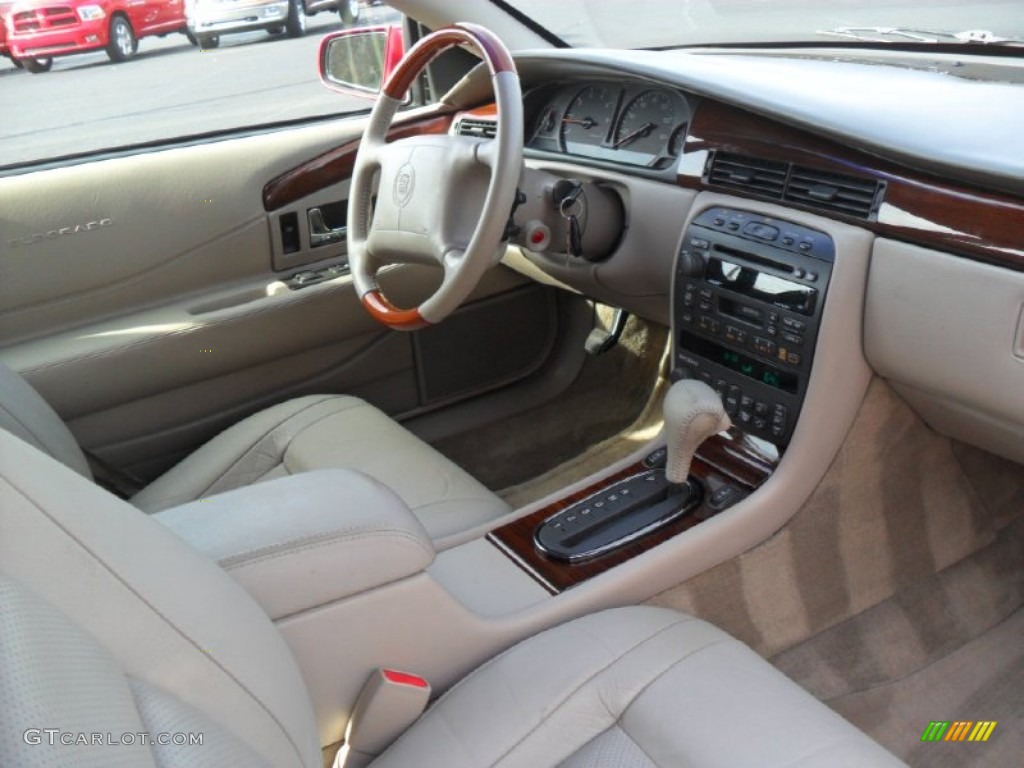 2000 Eldorado ETC - Crimson Red Pearl / Neutral Shale photo #17