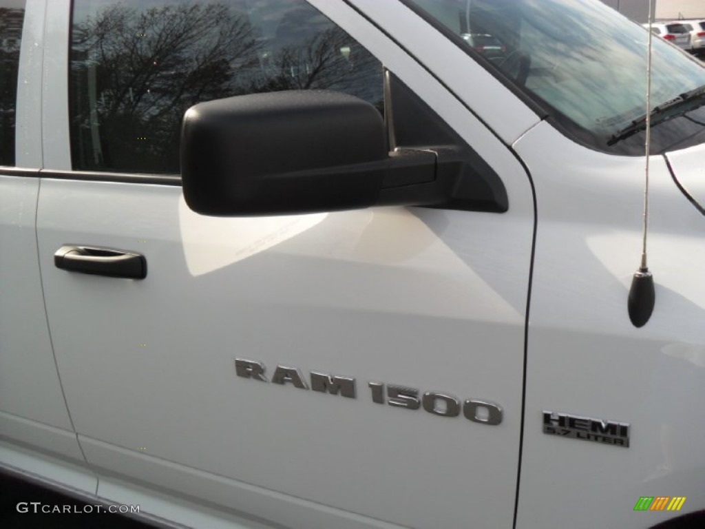 2012 Ram 1500 Express Quad Cab 4x4 - Bright White / Dark Slate Gray/Medium Graystone photo #21