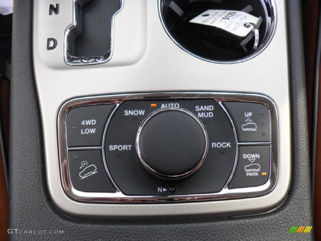2012 Jeep Grand Cherokee Overland 4x4 Controls Photo #56821966