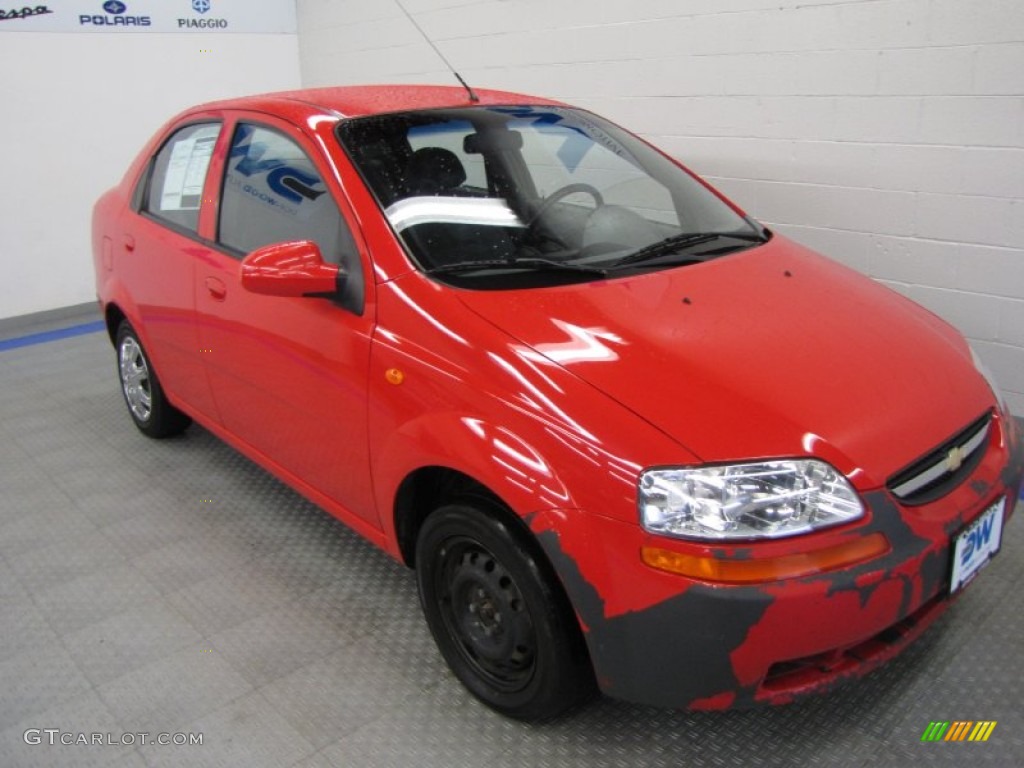 2004 Aveo Sedan - Victory Red / Gray photo #1