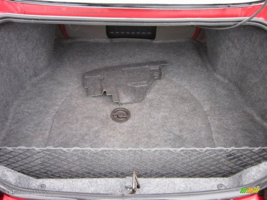 2001 Pontiac Grand Prix GT Coupe Trunk Photos