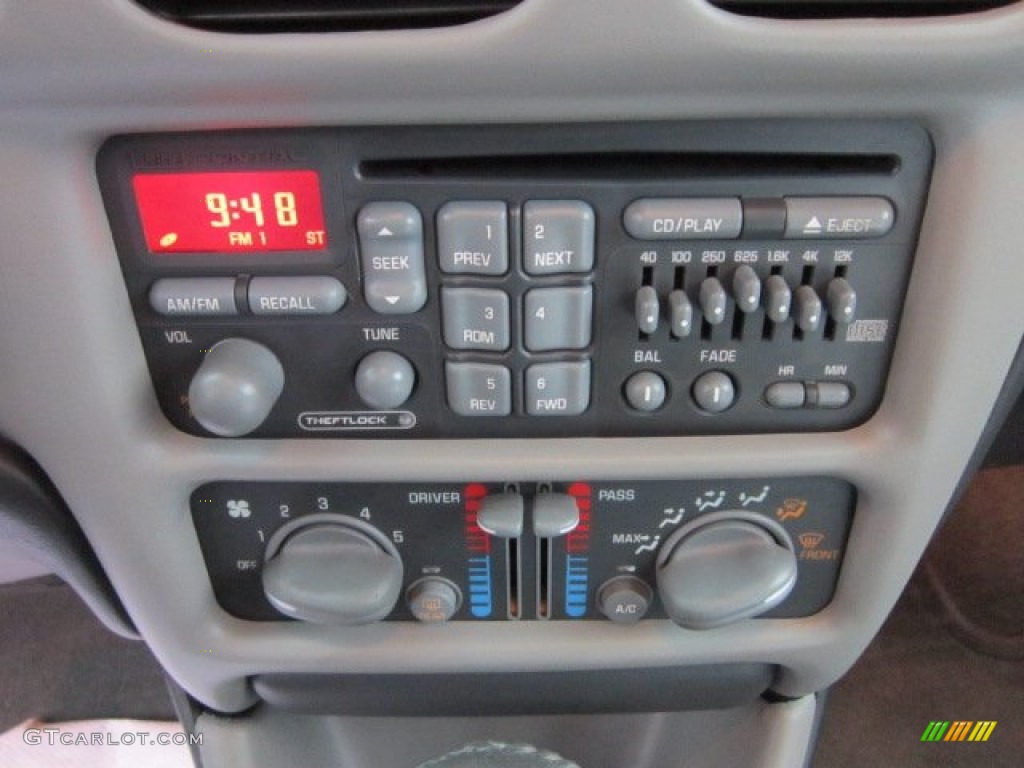 2001 Pontiac Grand Prix GT Coupe Controls Photo #56828366