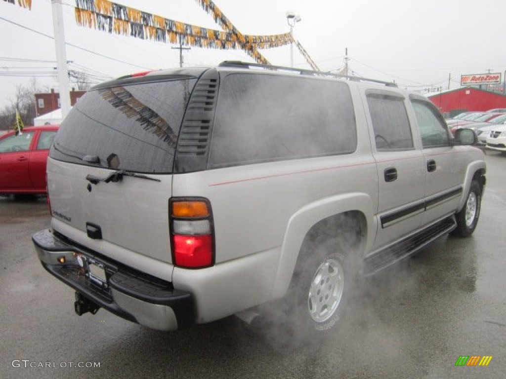 2006 Suburban LT 1500 4x4 - Sandstone Metallic / Gray/Dark Charcoal photo #5