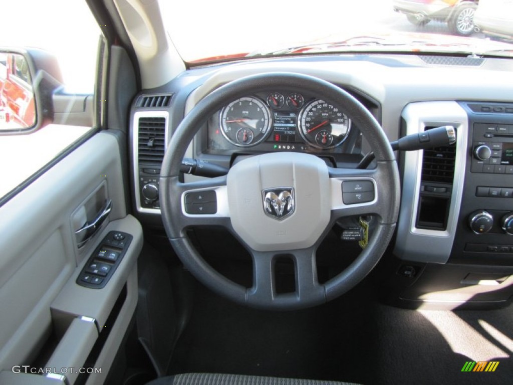 2011 Ram 1500 SLT Quad Cab - Flame Red / Dark Slate Gray/Medium Graystone photo #19