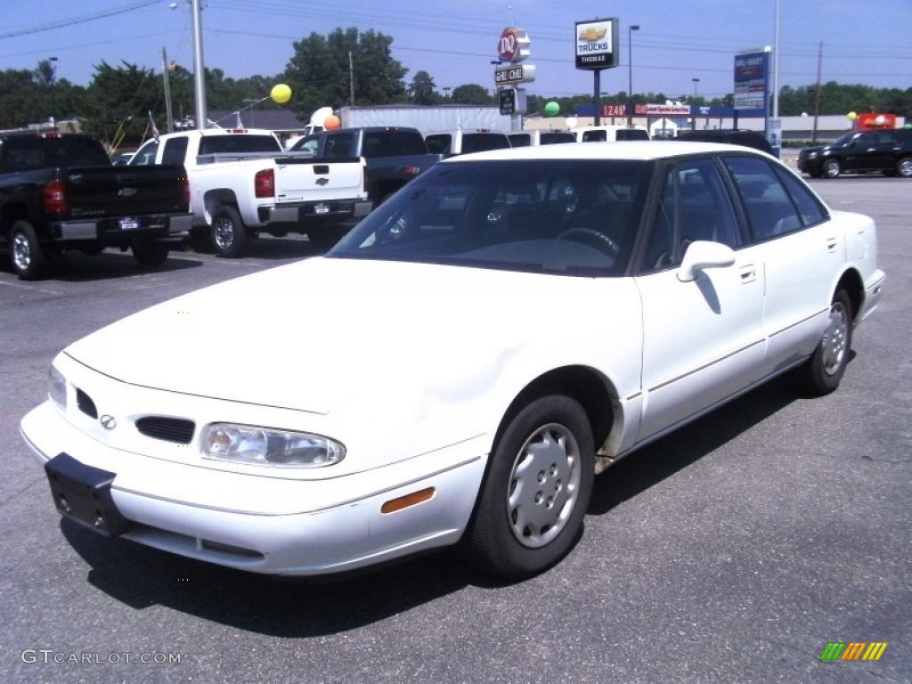 1999 Eighty-Eight LS - Arctic White / Graphite photo #1