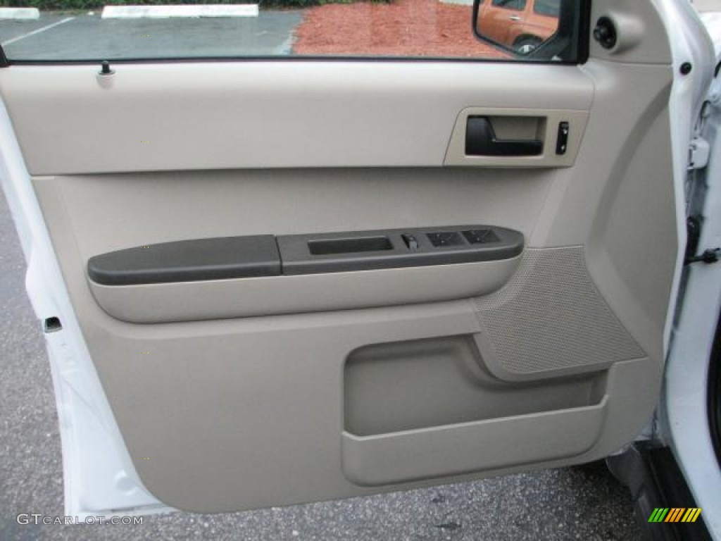 2008 Escape XLS - Oxford White / Stone photo #18