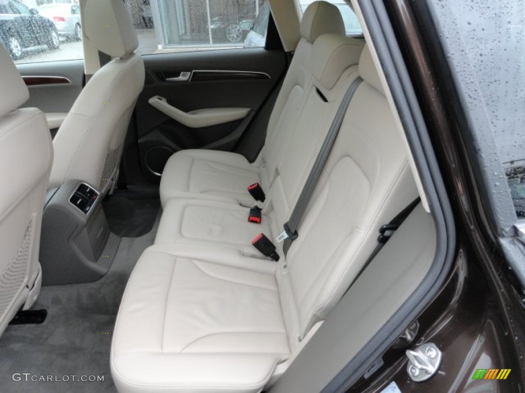 Light Gray Interior 2011 Audi Q5 3.2 quattro Photo #56836310
