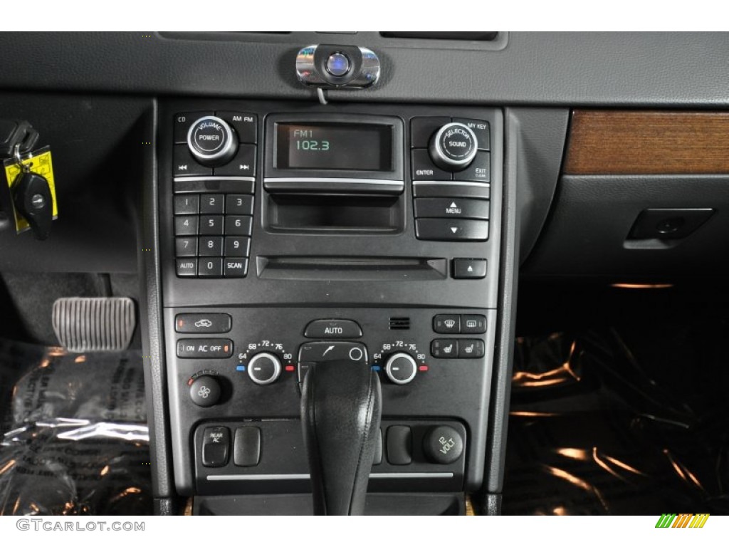 2008 Volvo XC90 3.2 AWD Controls Photo #56839013