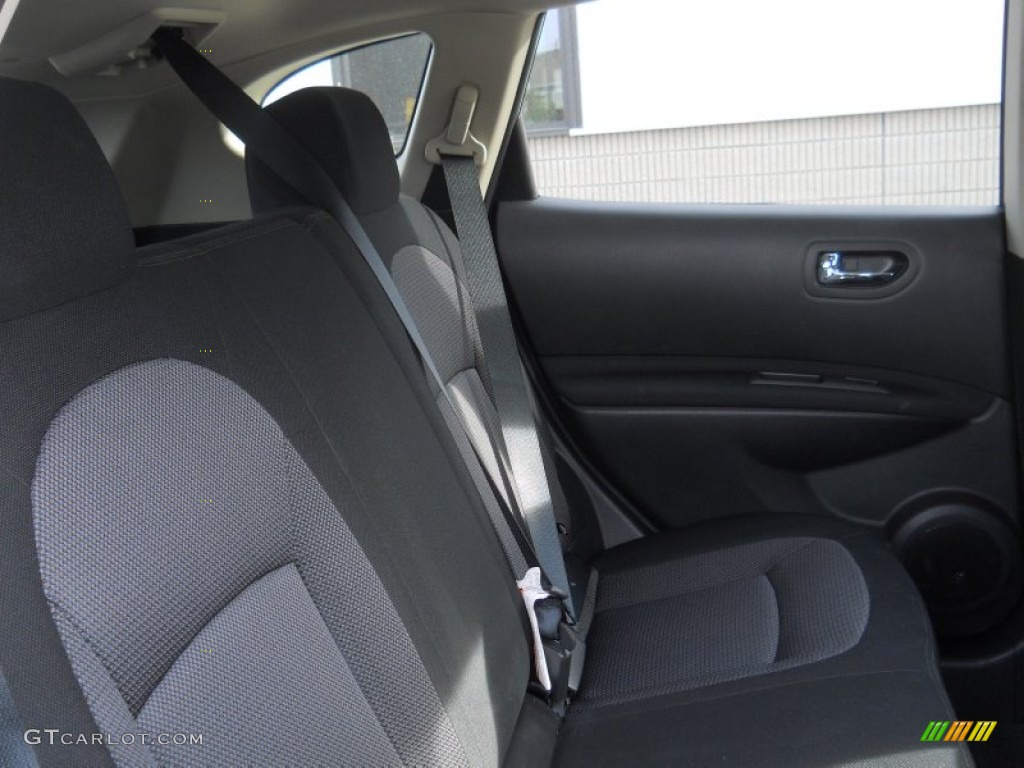 2011 Rogue SV AWD - Gotham Gray Metallic / Black photo #8