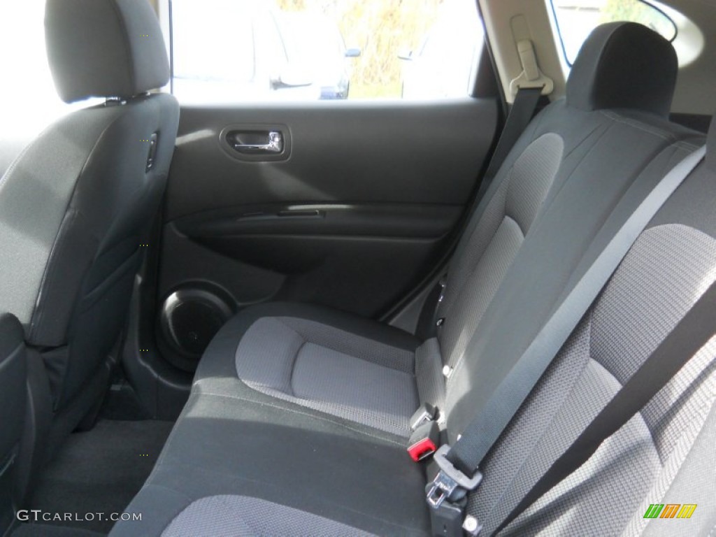 2011 Rogue SV AWD - Gotham Gray Metallic / Black photo #21