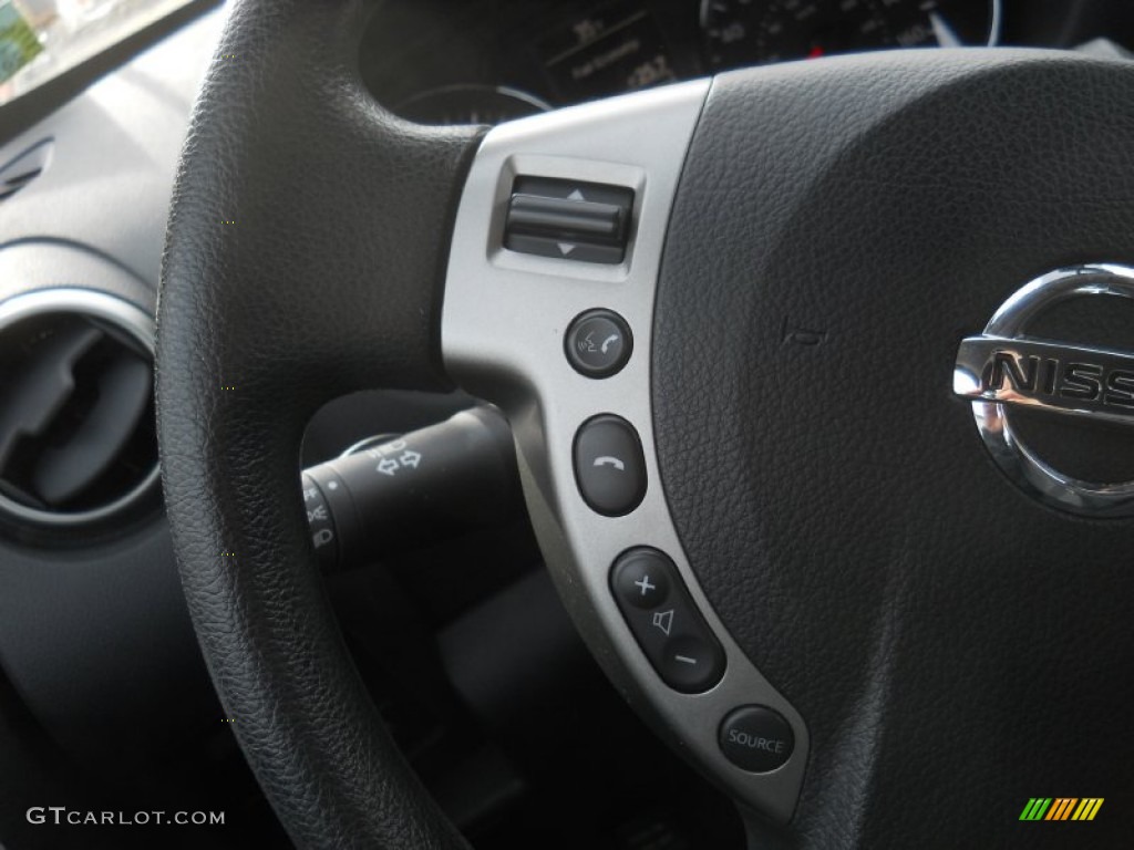 2011 Rogue SV AWD - Gotham Gray Metallic / Black photo #24
