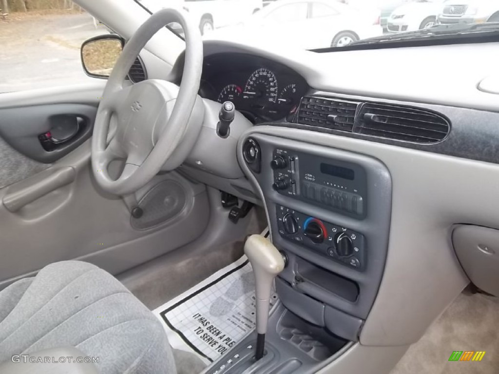 1998 Malibu Sedan - Dark Jade Green Metallic / Light Gray photo #15