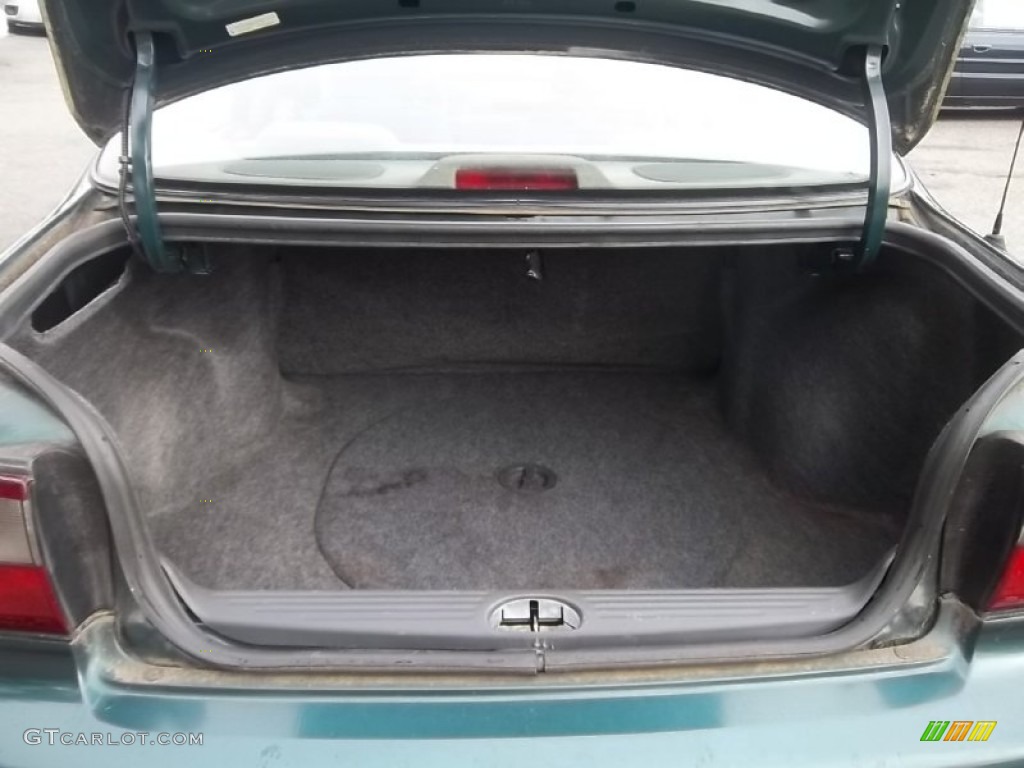 1998 Chevrolet Malibu Sedan Trunk Photo #56843144