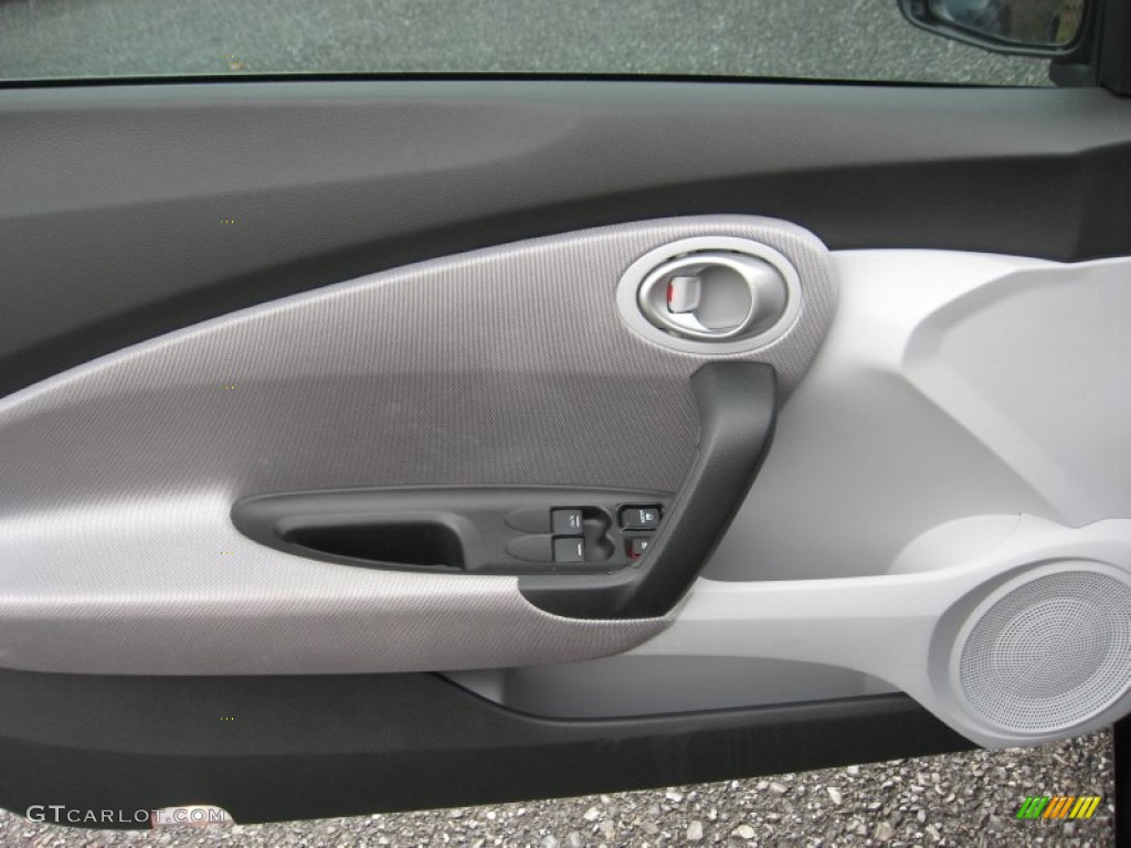 2011 Honda CR-Z Sport Hybrid Gray Fabric Door Panel Photo #56844630