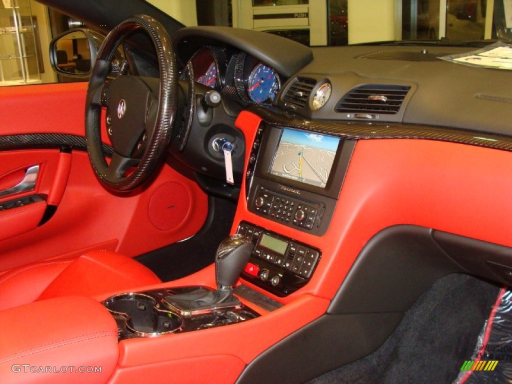 2012 GranTurismo Convertible GranCabrio Sport - Bianco Eldorado (White) / Rosso Corallo photo #15