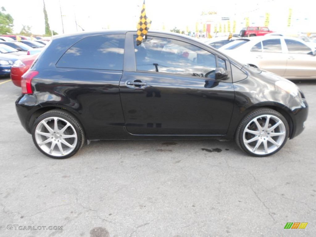 Black Sand Pearl 2008 Toyota Yaris 3 Door Liftback Exterior Photo #56848709
