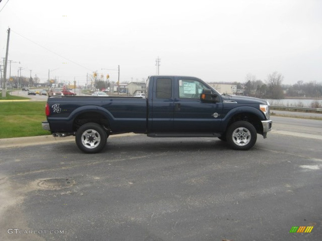 2012 F350 Super Duty XLT SuperCab 4x4 - Dark Blue Pearl Metallic / Steel photo #4