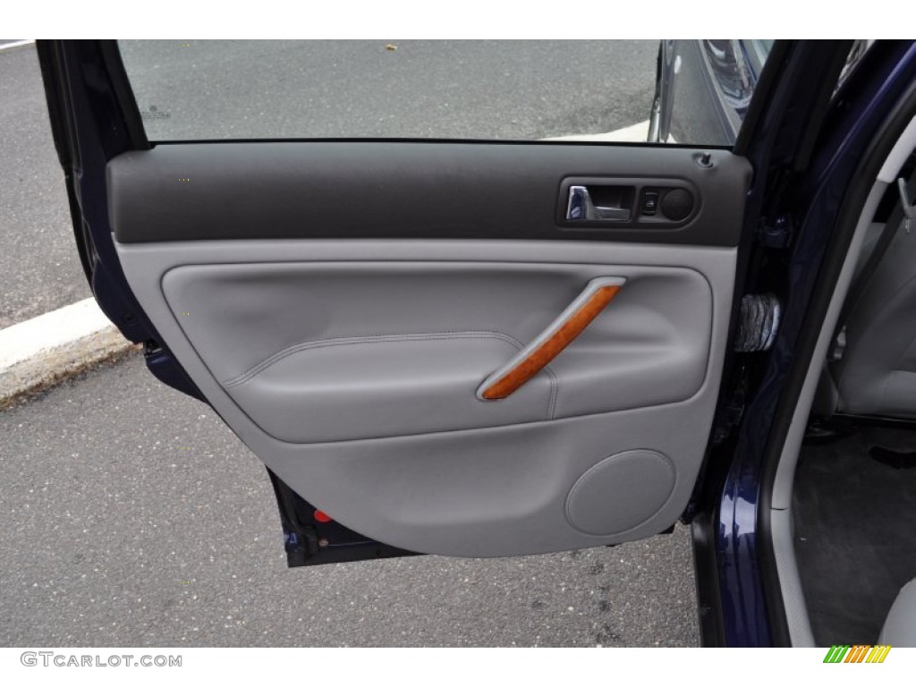 2001 Volkswagen Passat GLX V6 4Motion Sedan Door Panel Photos