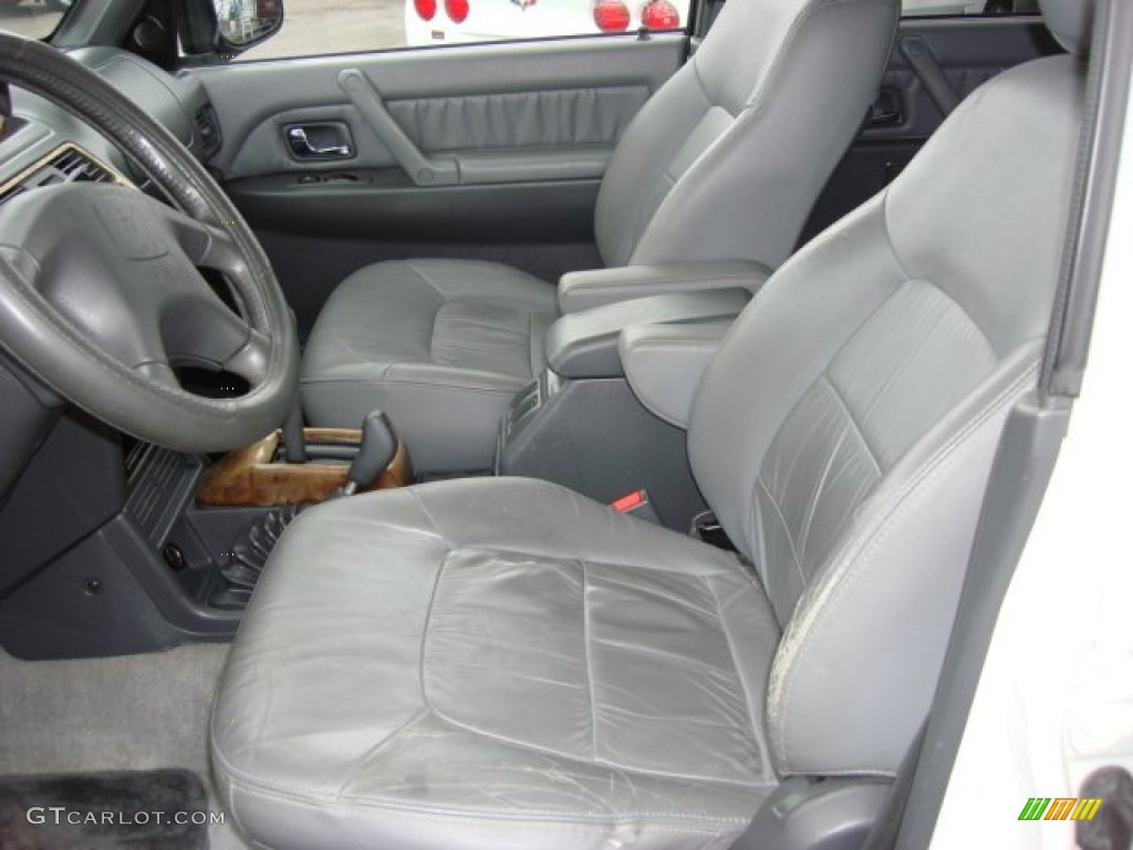 Gray Interior 2000 Mitsubishi Montero 4x4 Photo #56852249