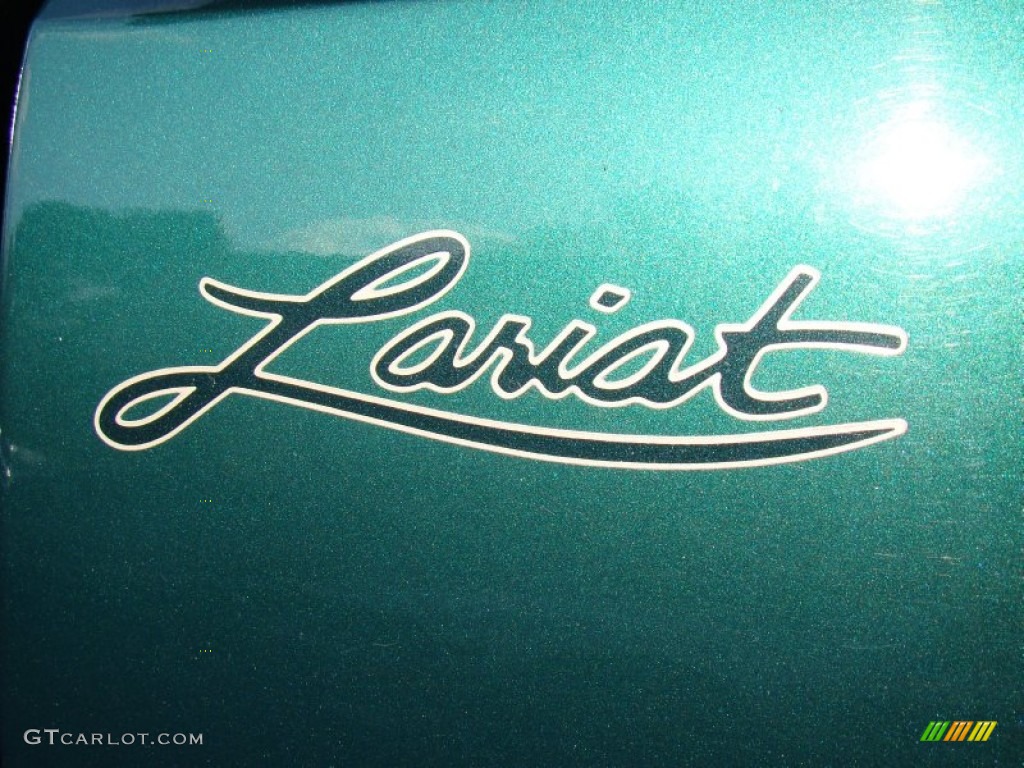 2001 Ford F150 Lariat SuperCrew Marks and Logos Photos