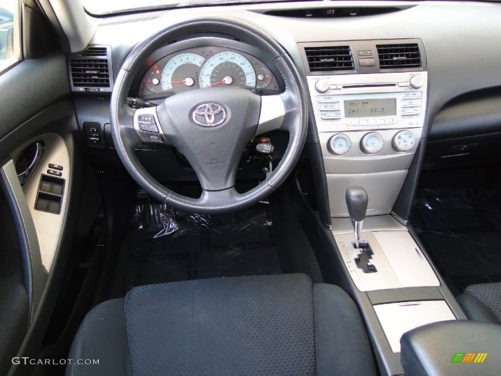 2009 Camry SE - Aloe Green Metallic / Charcoal photo #19