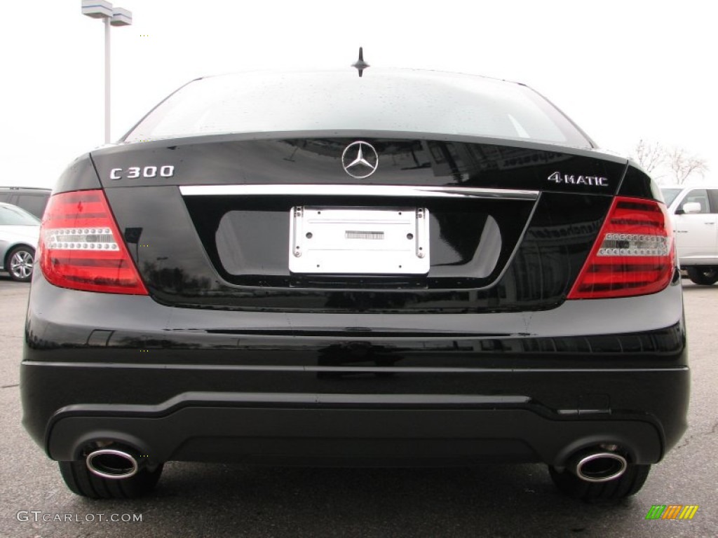2012 Mercedes-Benz C 300 Sport 4Matic Marks and Logos Photos