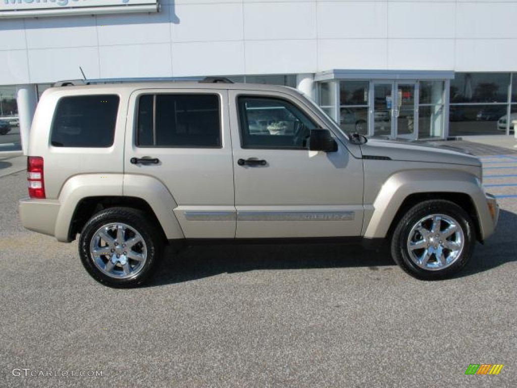 Light Sandstone Pearl 2010 Jeep Liberty Limited Exterior Photo #56856452