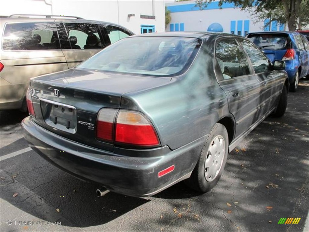 1996 Accord LX Sedan - Dark Eucalyptus Green Pearl Metallic / Gray photo #2