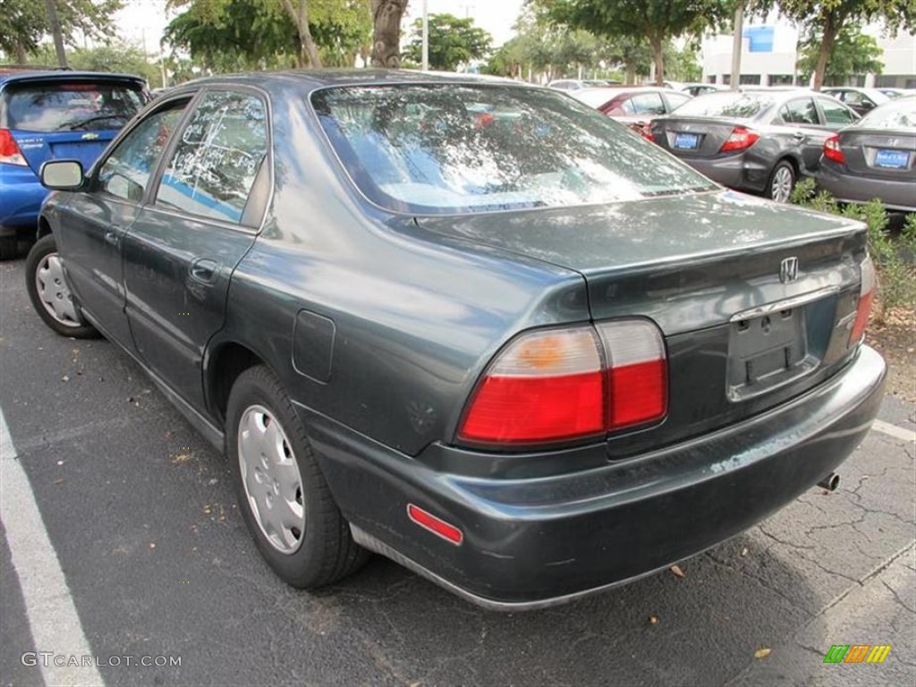 1996 Accord LX Sedan - Dark Eucalyptus Green Pearl Metallic / Gray photo #3
