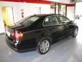 Black Uni - Jetta SE Sedan Photo No. 4