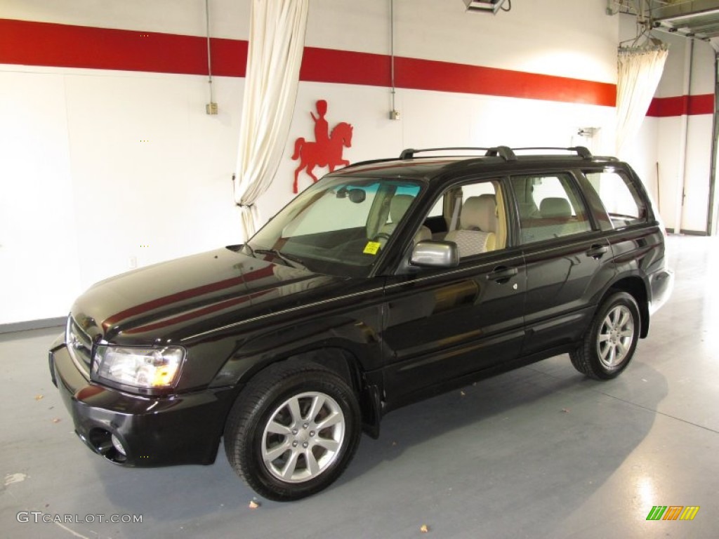 2005 Forester 2.5 XS - Obsidian Black Pearl / Beige photo #1