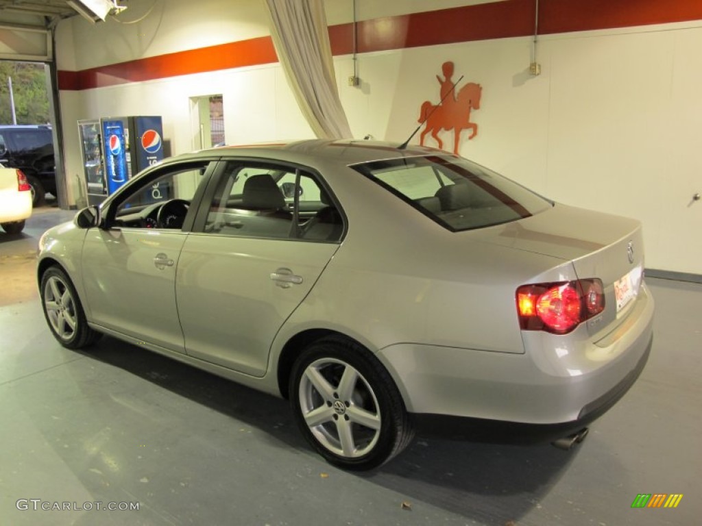 2010 Jetta SE Sedan - White Gold Metallic / Titan Black photo #2