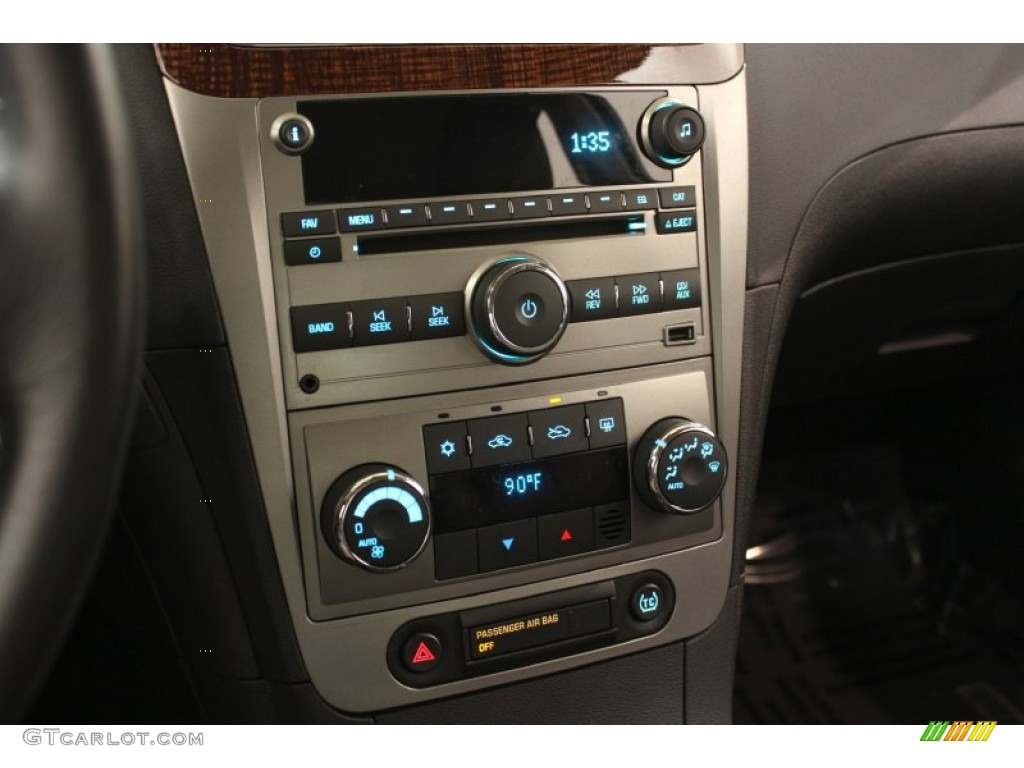 2011 Chevrolet Malibu LTZ Controls Photo #56865014