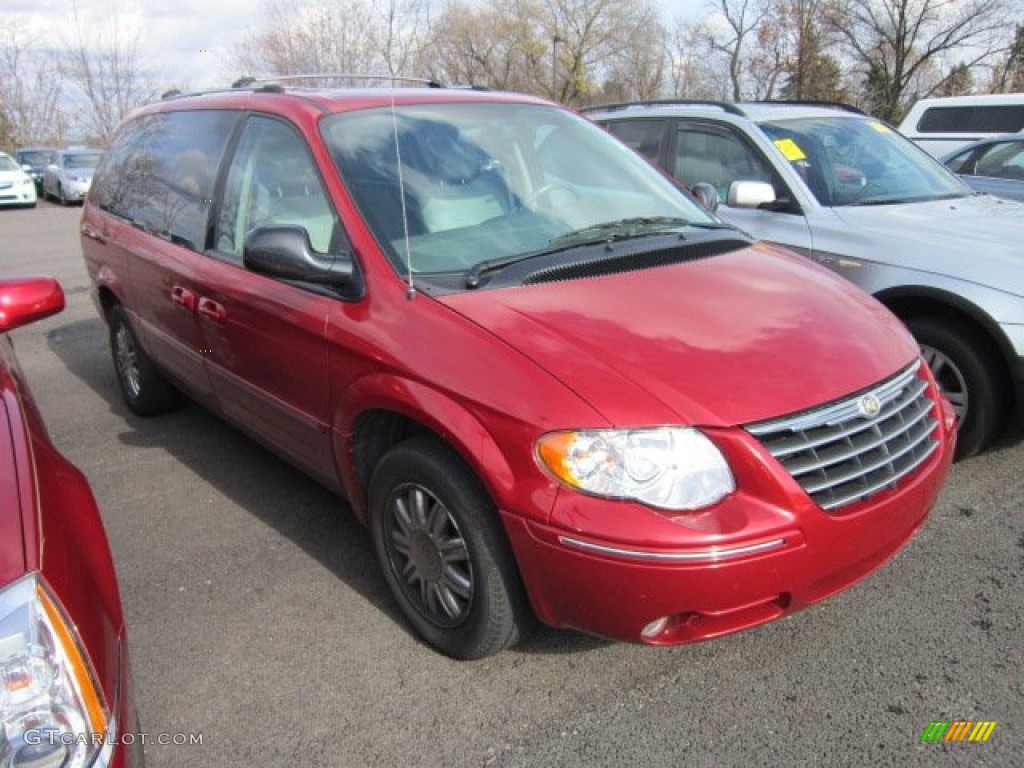 2006 Town & Country Limited - Inferno Red Pearl / Dark Khaki/Light Graystone photo #1